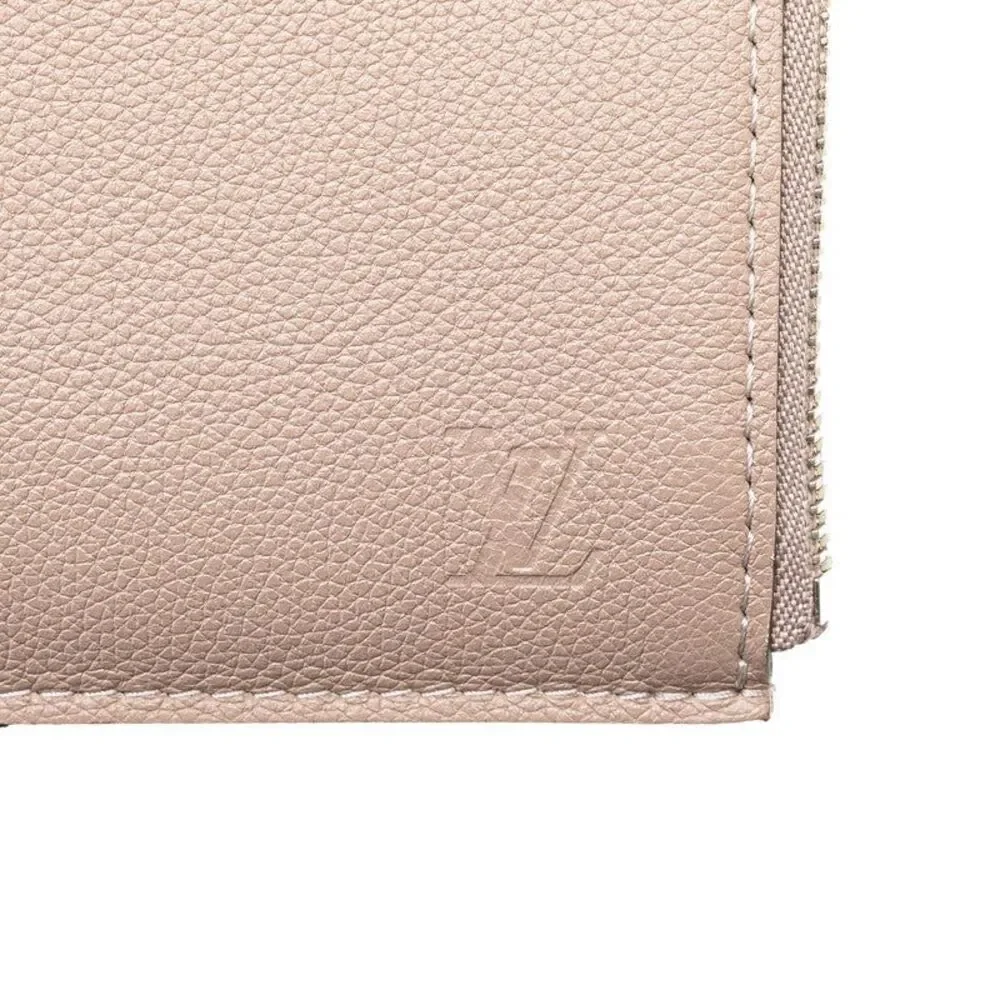 Louis Vuitton Pochette Jour PM Clutch